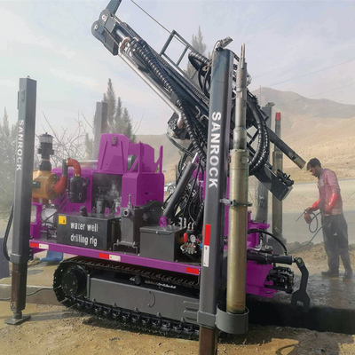 153KW 크롤러 물 우물 뚫기 리그 들어올림 힘 50T 수압 구멍 뚫기 리그 물 뚫기 기계