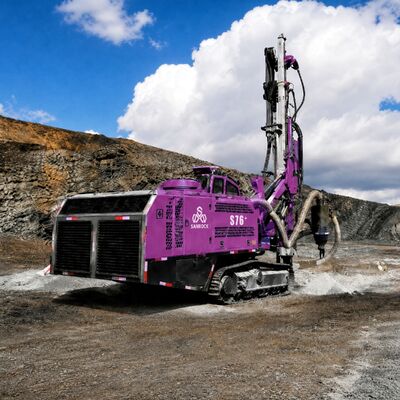 Mining DTH Drilling Rig Fully Enclosed Operator Cab Hydraulic Drilling Machine Crawler Drilling Rig Equipment